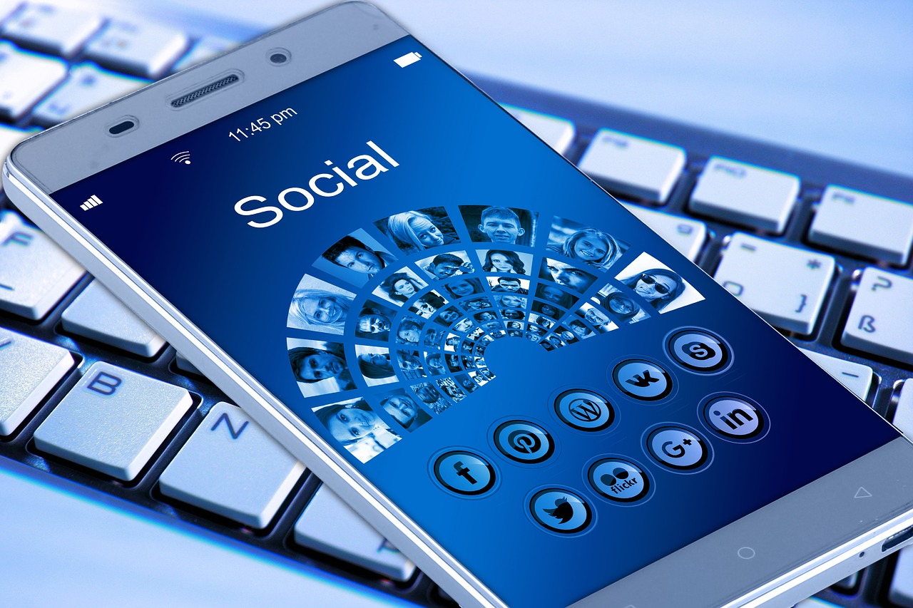 Read more about the article Social network – boon or curse ?